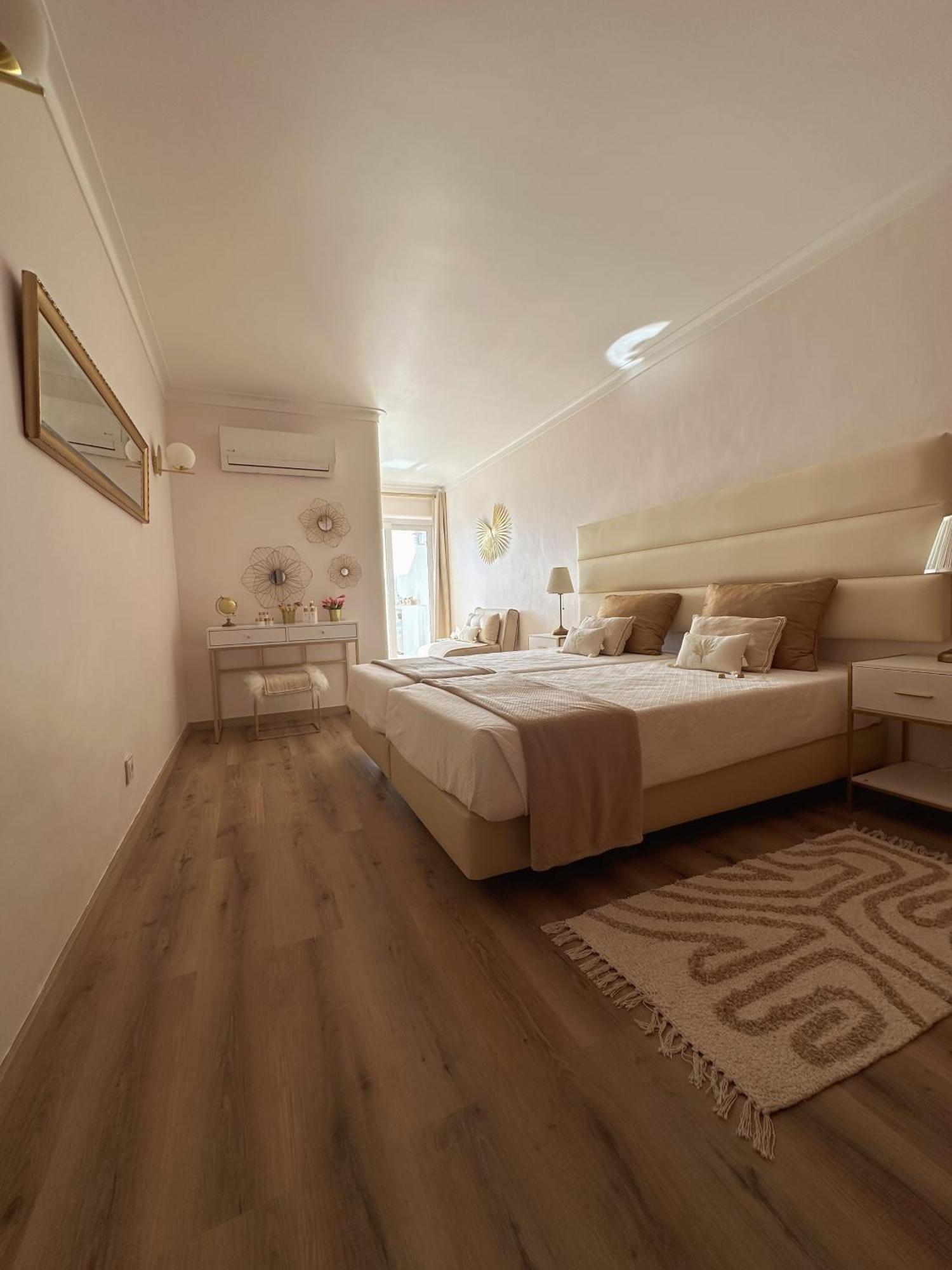 Deluxe Flat By Holidays Appartement *