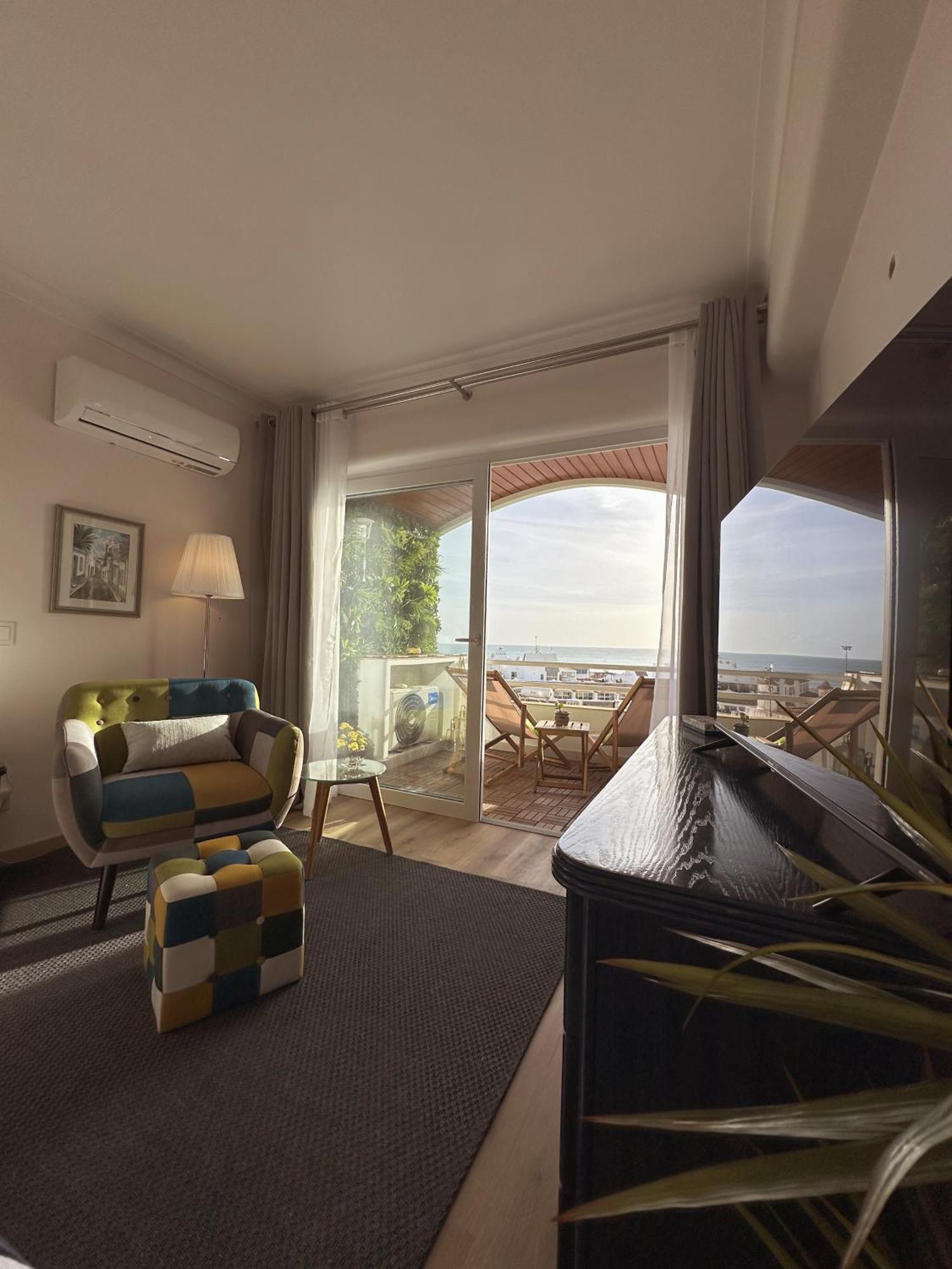 Deluxe Flat By Holidays Appartement *